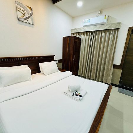 Hotel Tirth By Sonu'S Ujjain Luaran gambar