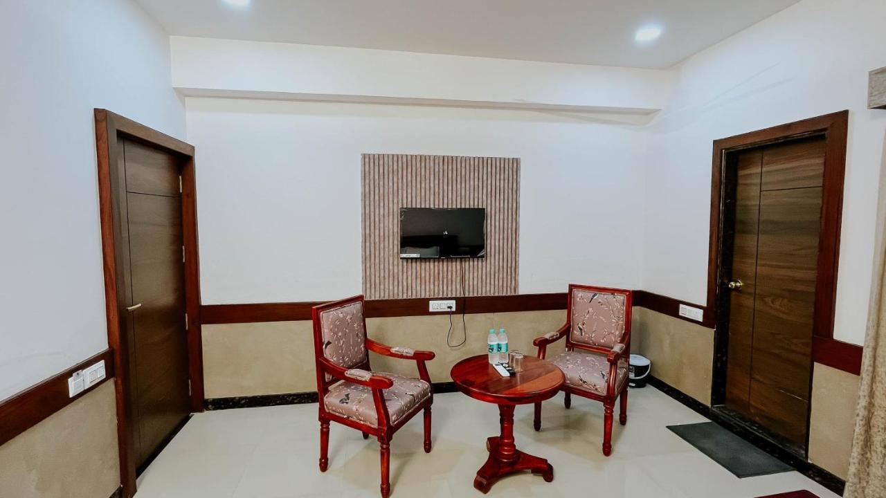 Hotel Tirth By Sonu'S Ujjain Luaran gambar